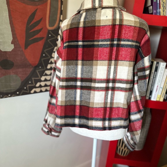 Cropped plaid jacket . Worn - Picture 3 of 3